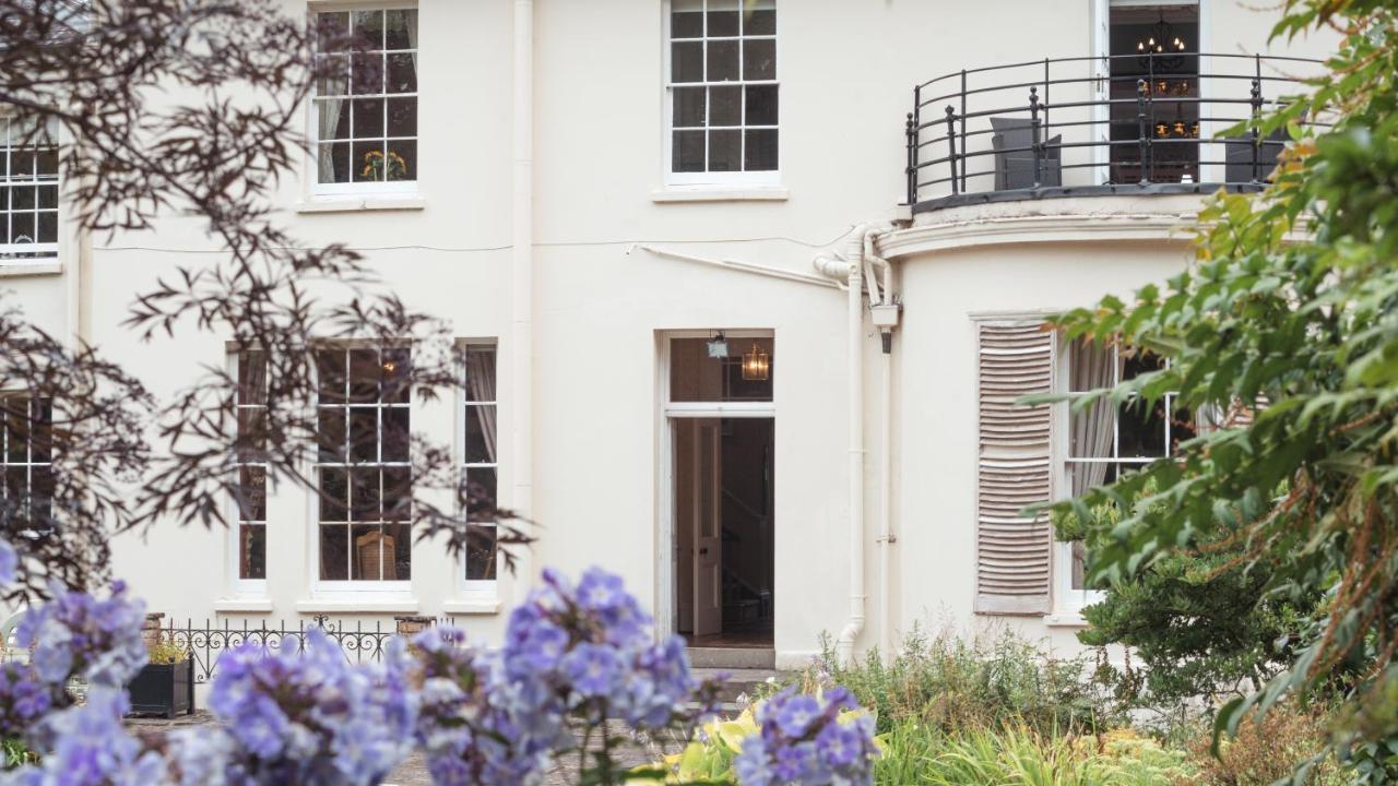 Pantybeiliau House Bed & Breakfast Gilwern エクステリア 写真