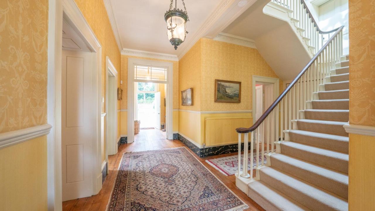 Pantybeiliau House Bed & Breakfast Gilwern エクステリア 写真