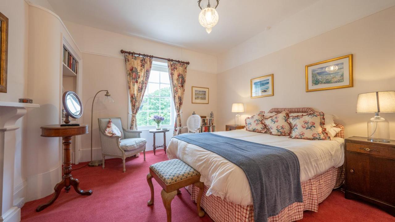 Pantybeiliau House Bed & Breakfast Gilwern エクステリア 写真