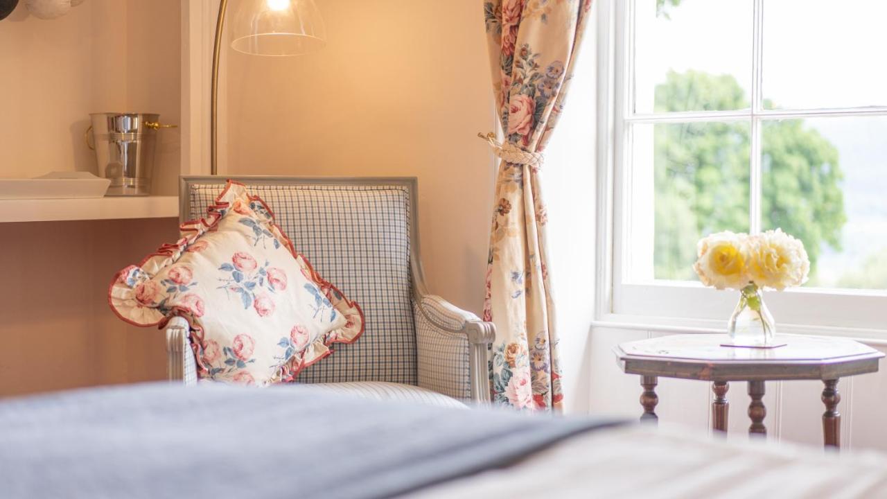 Pantybeiliau House Bed & Breakfast Gilwern エクステリア 写真
