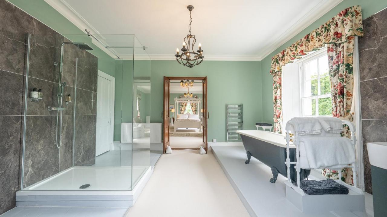 Pantybeiliau House Bed & Breakfast Gilwern エクステリア 写真