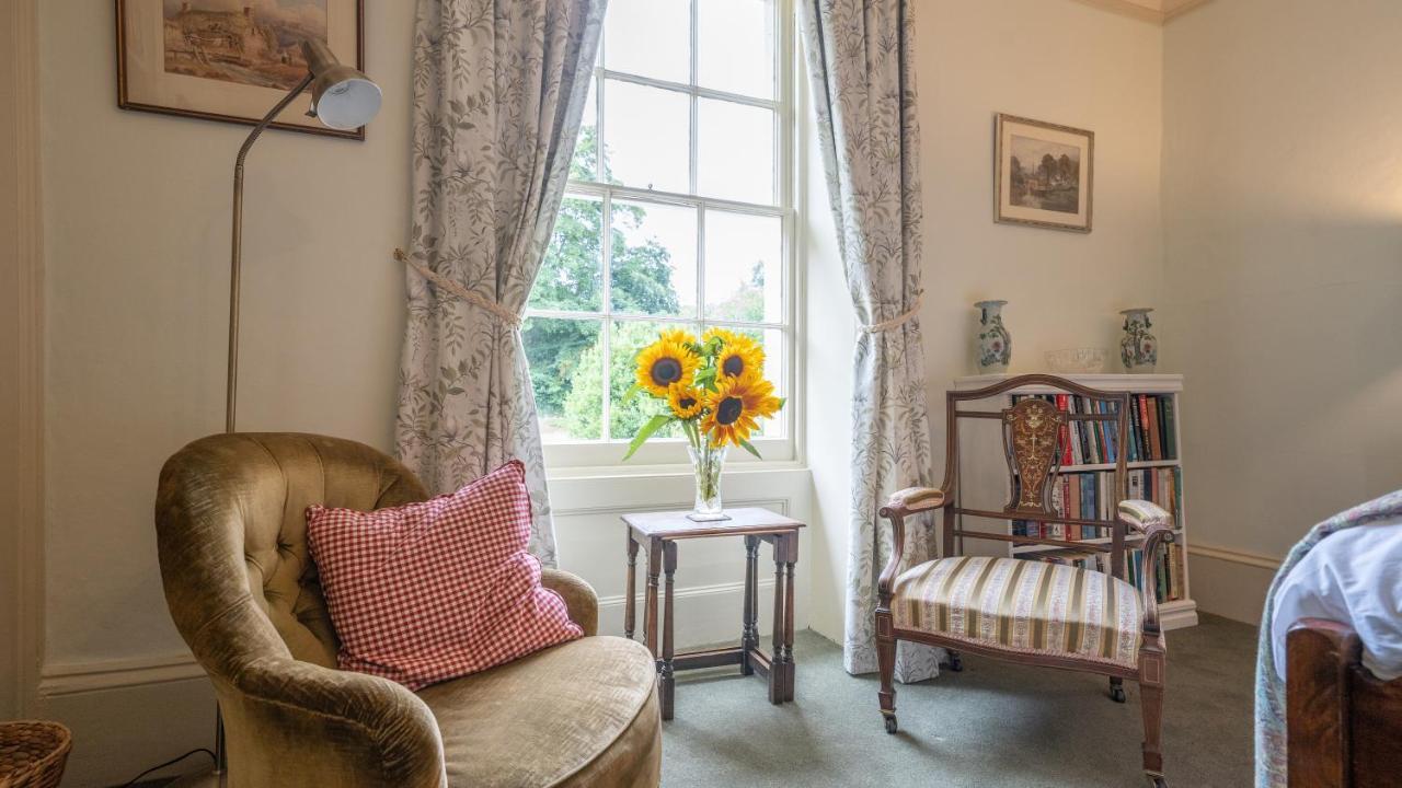 Pantybeiliau House Bed & Breakfast Gilwern エクステリア 写真
