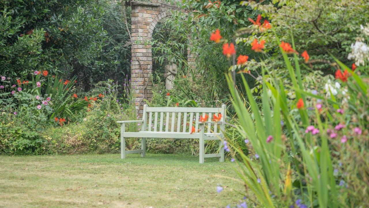 Pantybeiliau House Bed & Breakfast Gilwern エクステリア 写真
