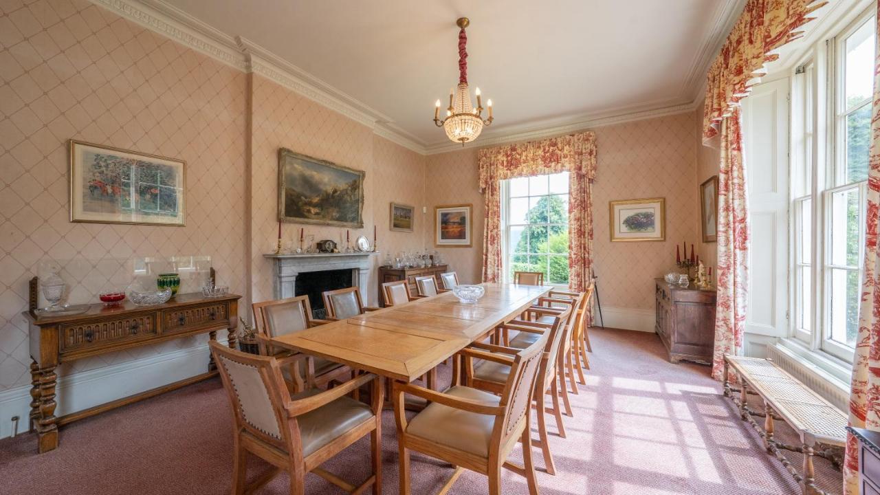 Pantybeiliau House Bed & Breakfast Gilwern エクステリア 写真